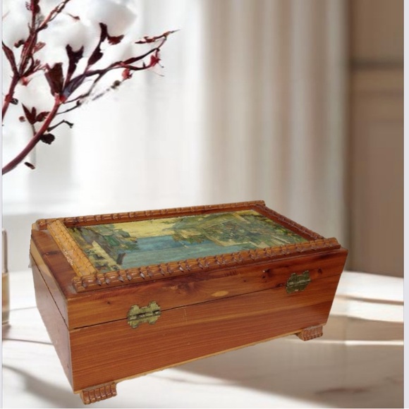 Beautiful Vintage Carved, footed, Cedar Jewelry Box w/Mirror Spain Coastal Scene - Picture 3 of 10